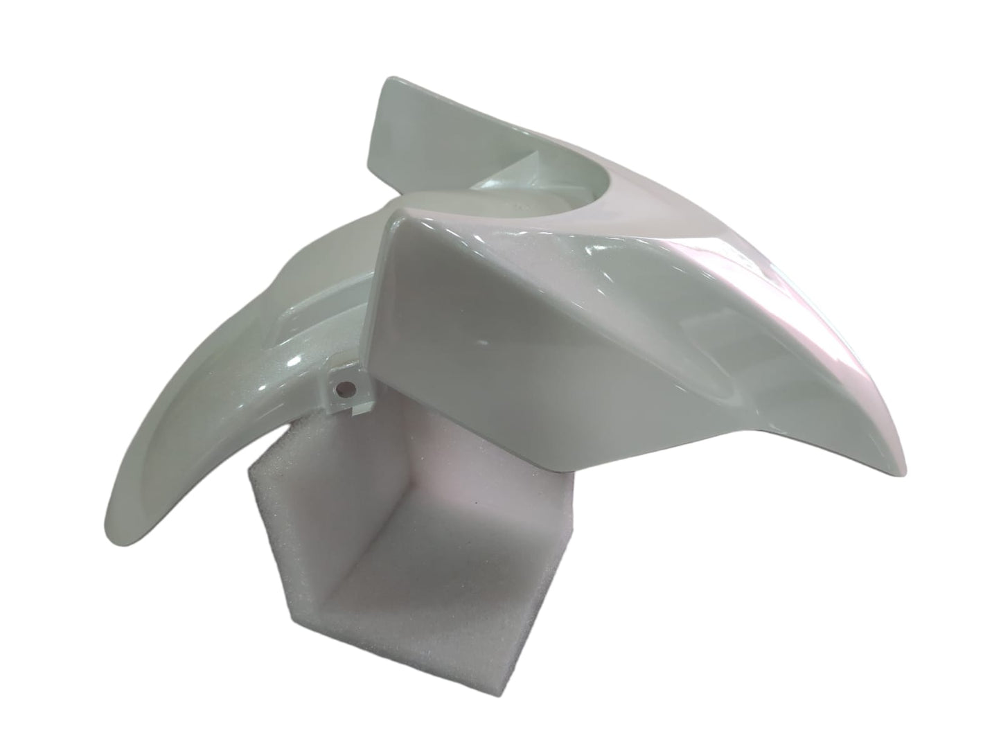 כנף קדמית לבנה PCX