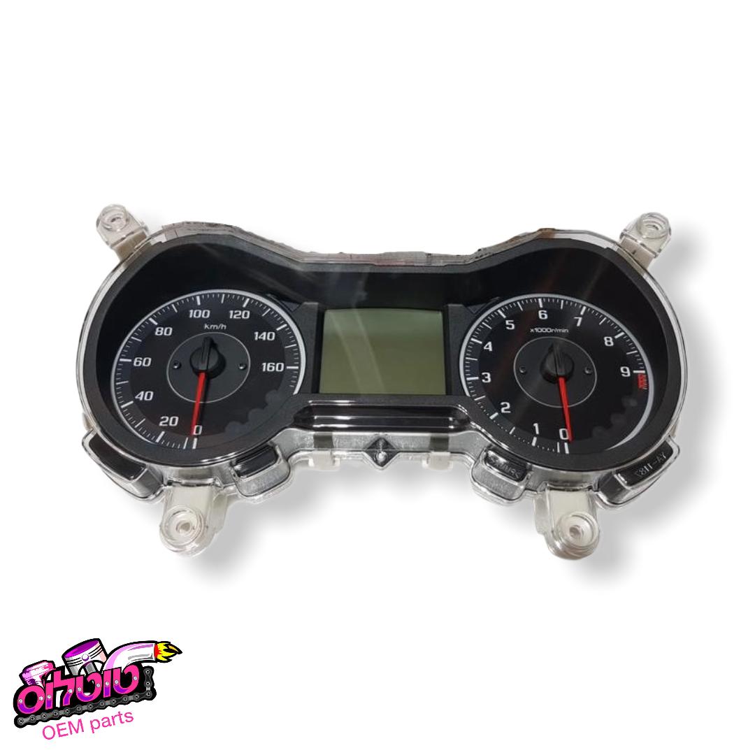 XMAX לוח שעונים משומש