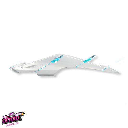 CB500F זנב אחורי שמאל לבן