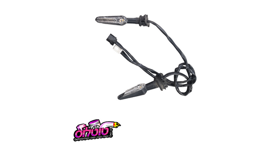 MT 03 זוג וינקרים אחוריים משומש