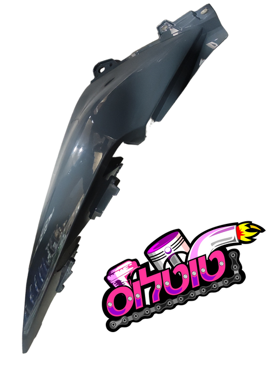 XMAX 125 מכסה גוף שמאל אפור בטון מבריק