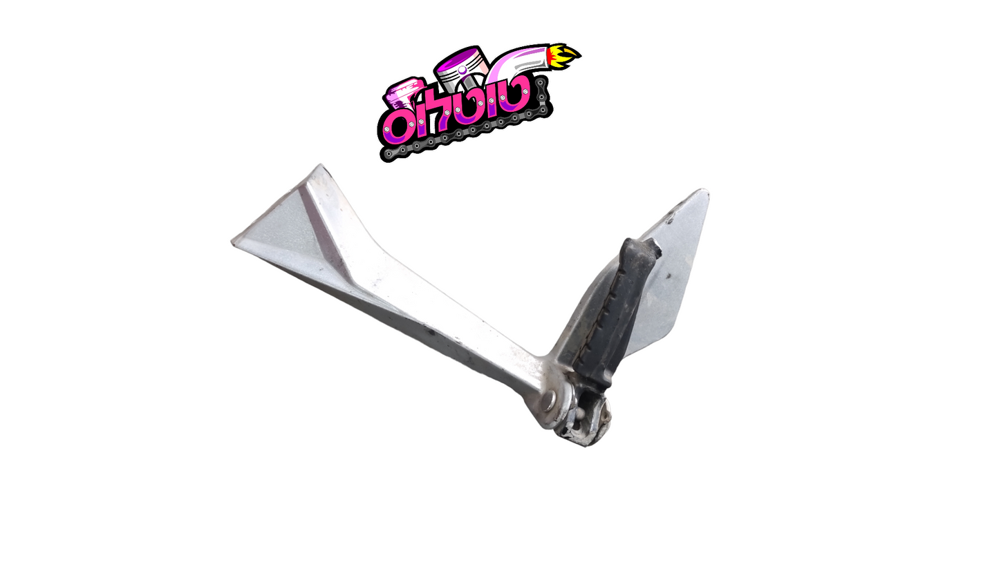 KTM 125 תושבת רגלית מורכב שמאל משומש