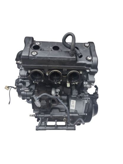 מנוע מושלם לmt 09 שנת 2023 נסע 15 אלף קילומטר