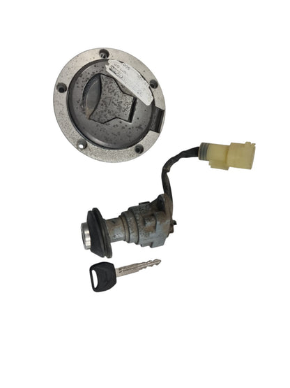 סט מנעולים משומש להונדה רבל 500 סט מנעולים משומש  להונדה mcx500