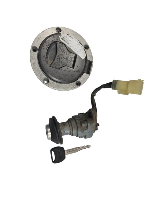 סט מנעולים משומש להונדה רבל 500 סט מנעולים משומש  להונדה mcx500