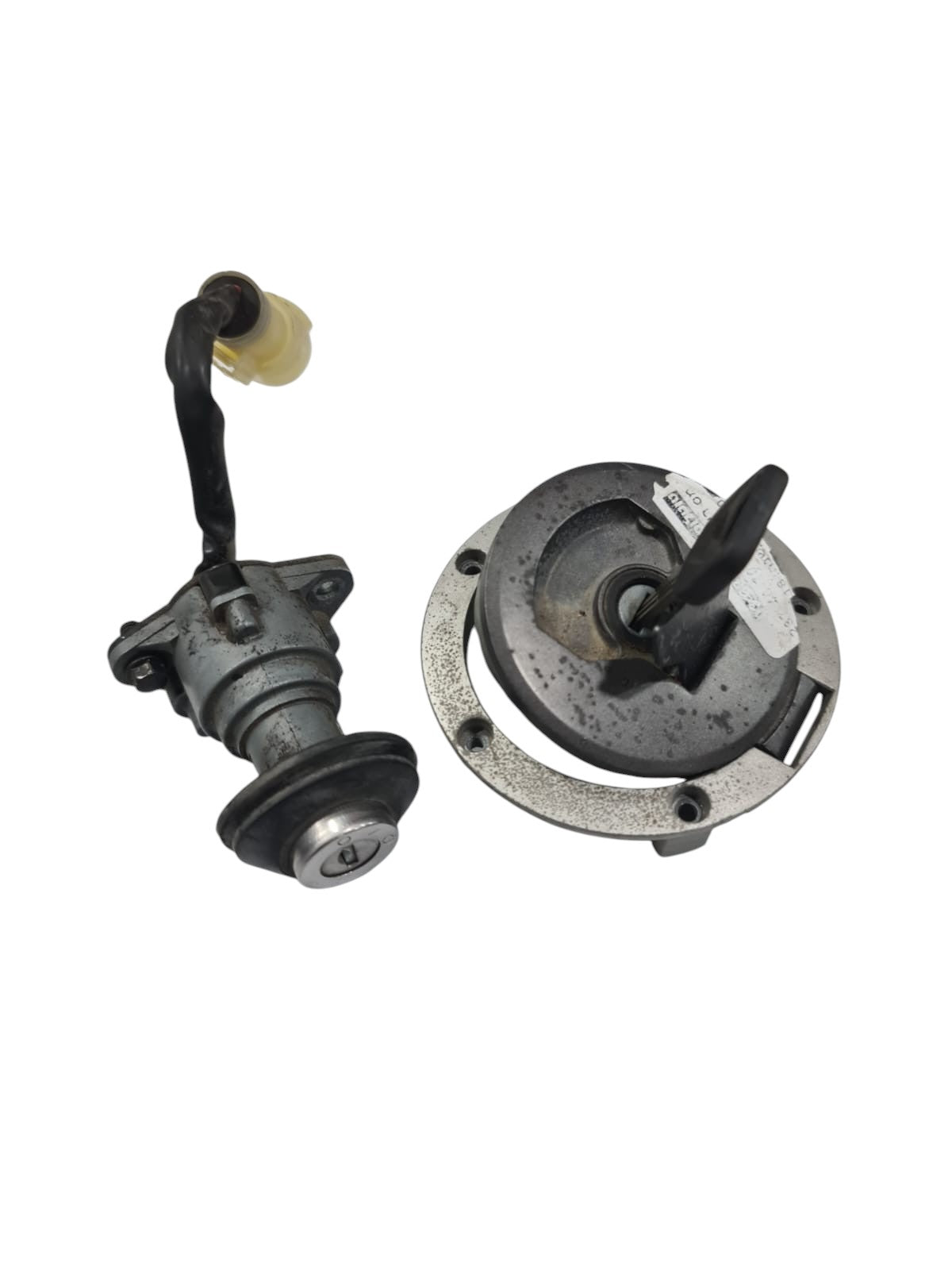 סט מנעולים משומש להונדה רבל 500 סט מנעולים משומש  להונדה mcx500